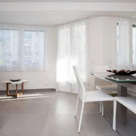 Martinez Area: New 2beds/2baths Apartment *